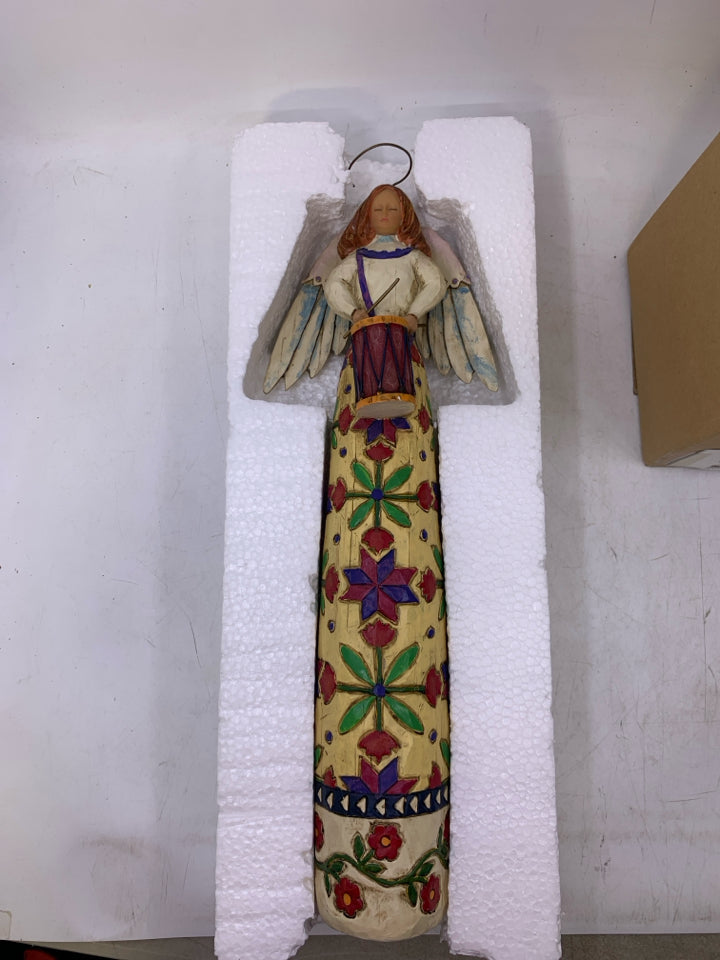 NIB TALL ANGEL MUSIC WARMS THE HEART 2004.