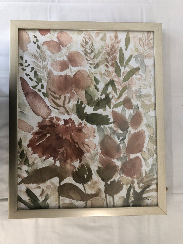 WATER COLOR FLOWERS IN GOLD FRAME.