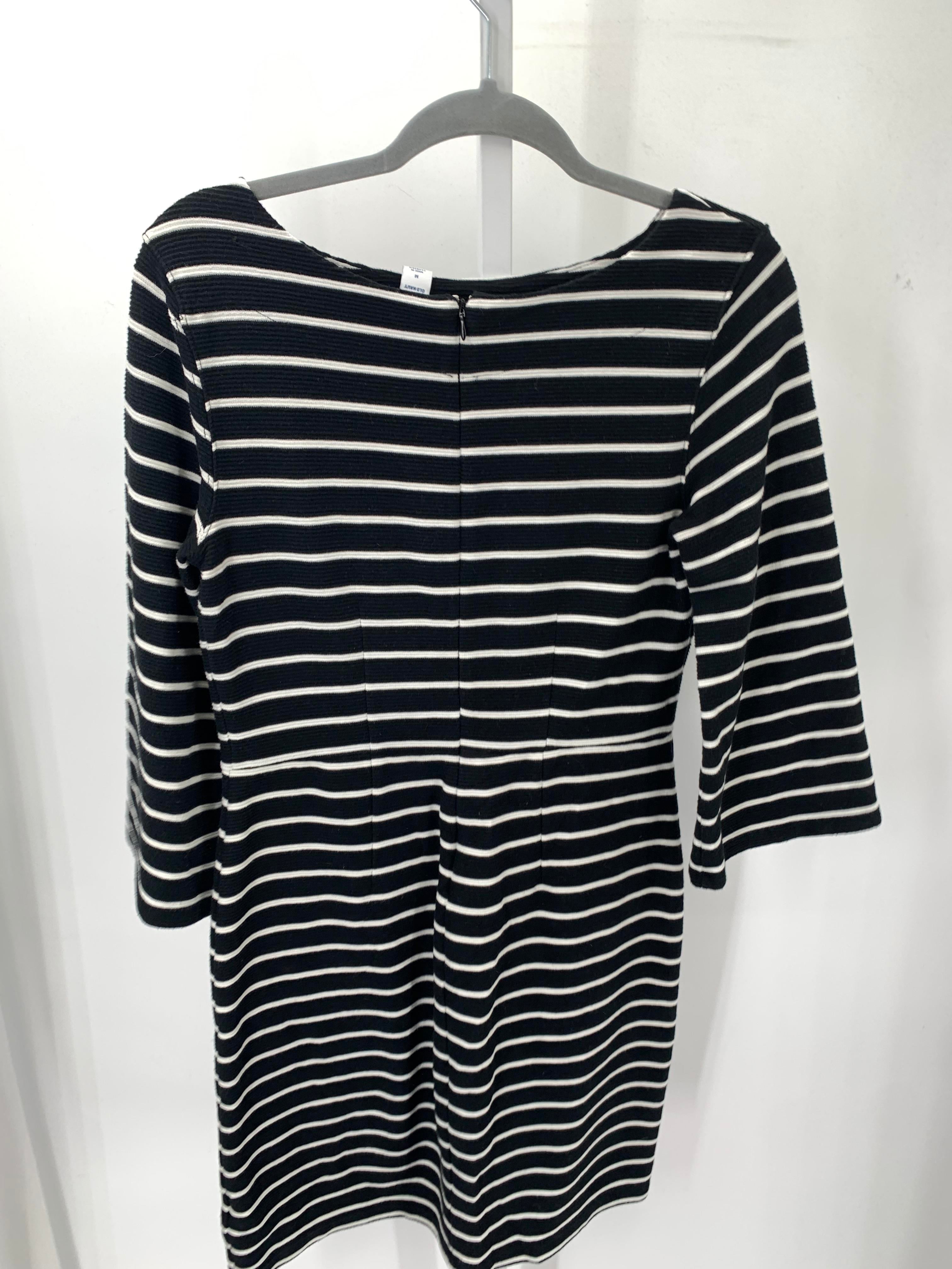 Old Navy Size Medium Misses 3/4 Sleeve Dress