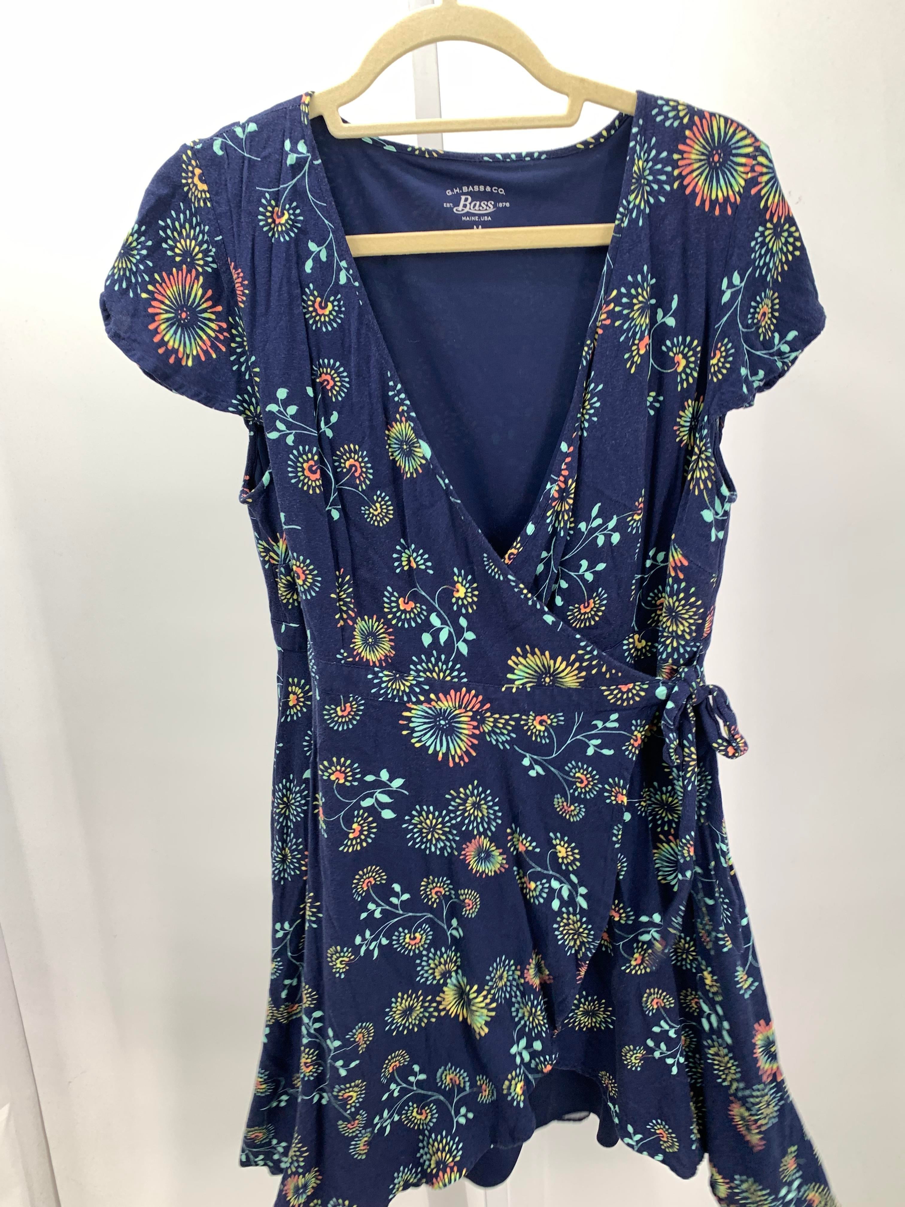 G.H. Bass & Co. Size Medium Misses Short Sleeve Dress