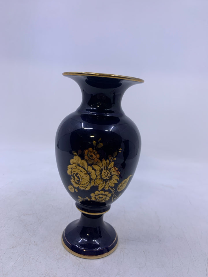 FOOTED COBALT BLUE VASE W/ ROSES.