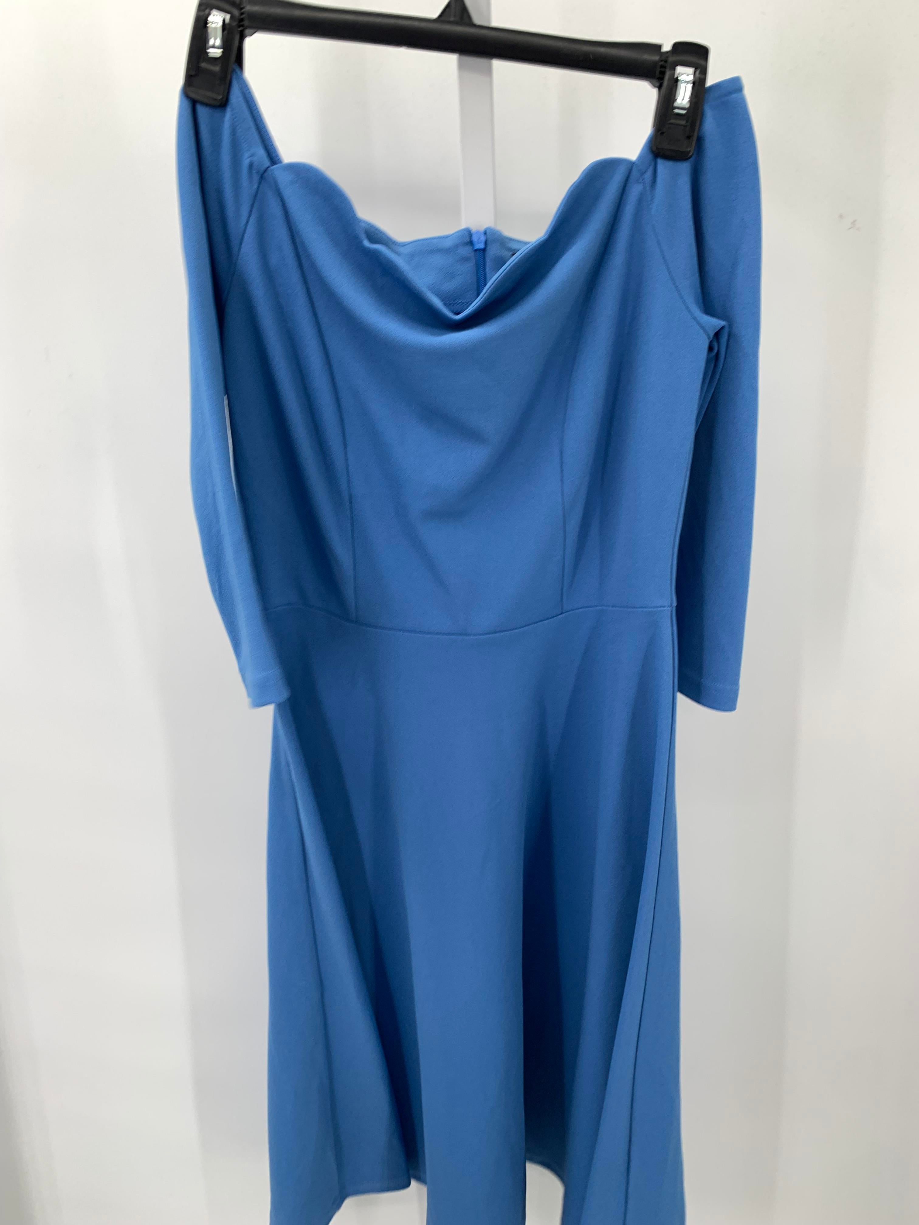 Size Small Misses 3/4 Sleeve Dress
