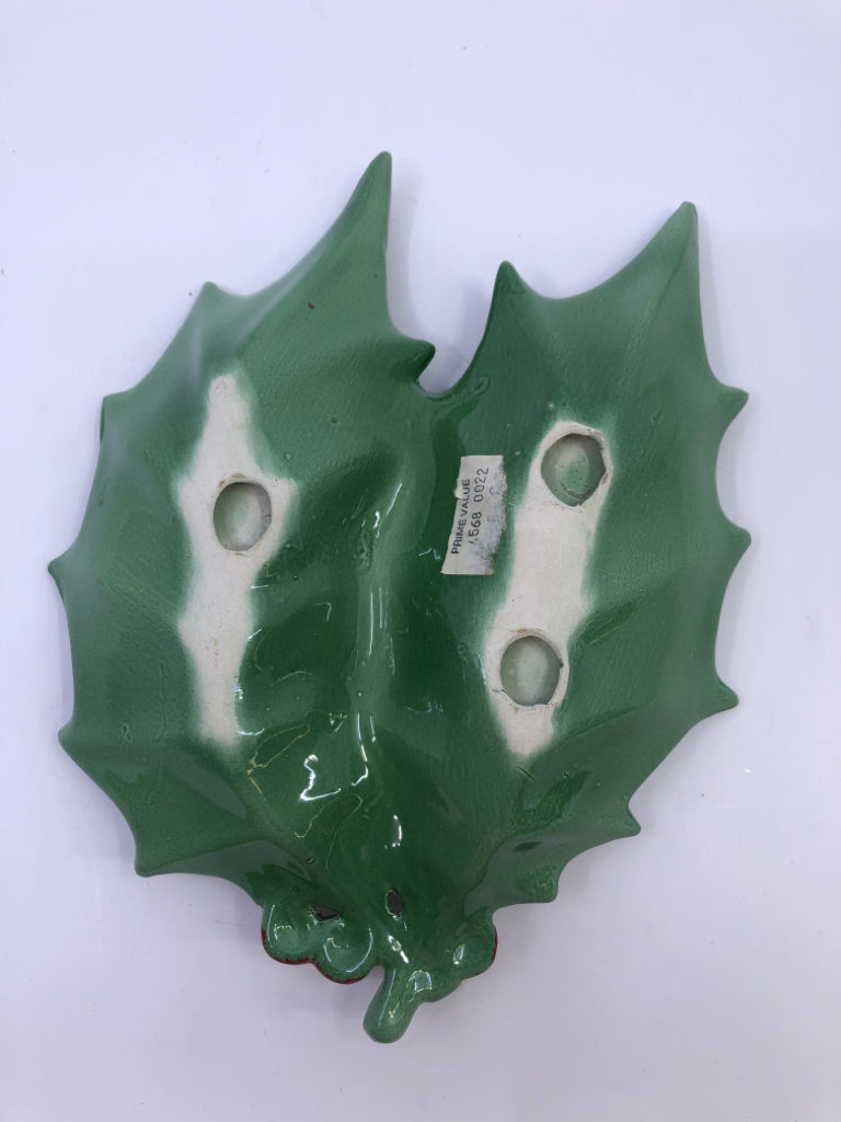 DIVIDED HOLLY SERVING BOWL.