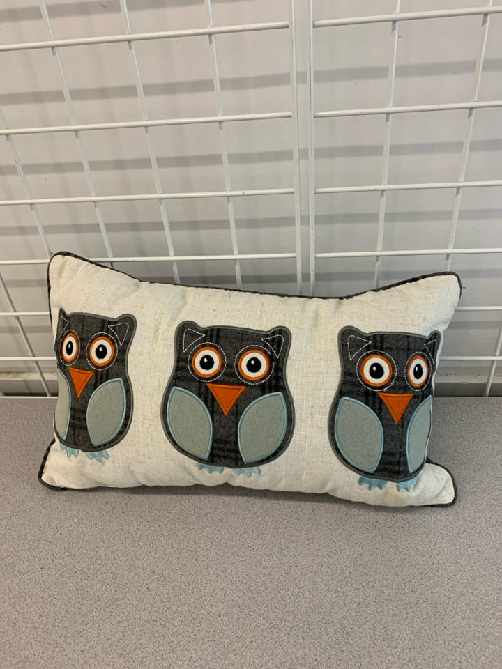 OWL STITCHED PILLOW.