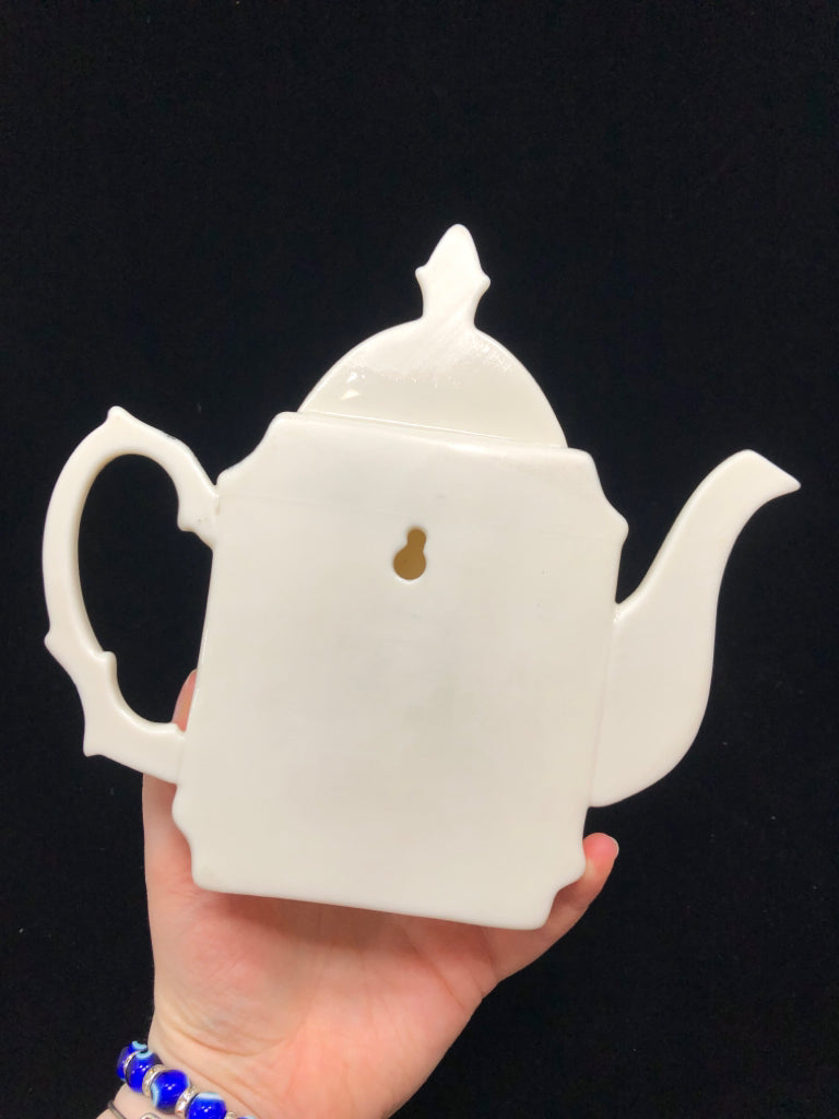 VTG-STYLE TEAPOT WALL-MOUNT.