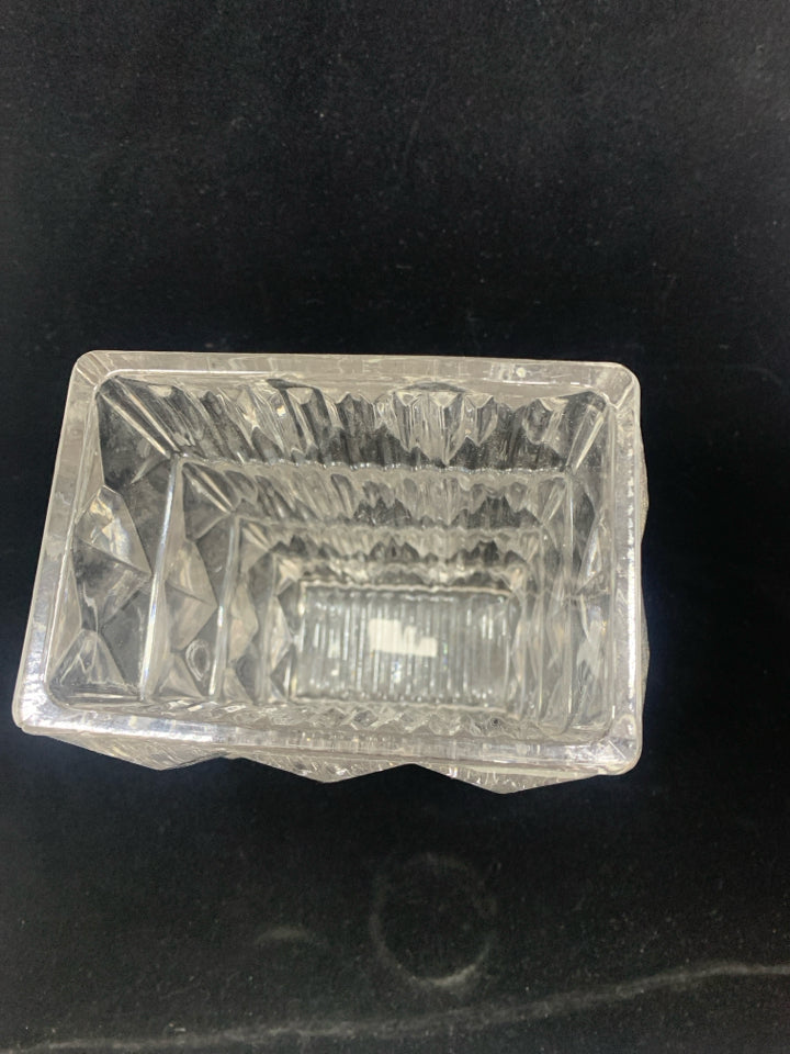 HEAVY CUT GLASS VASE W/CUBE DETAIL.
