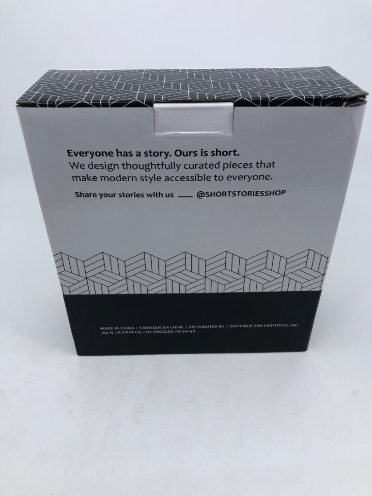 NIB SMALL LED INDOOR PLANTER.