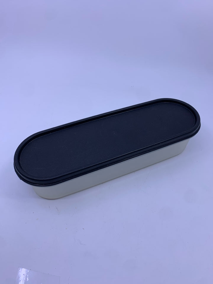 OVAL TUPPERWARE CONTAINER W BLACK LID.