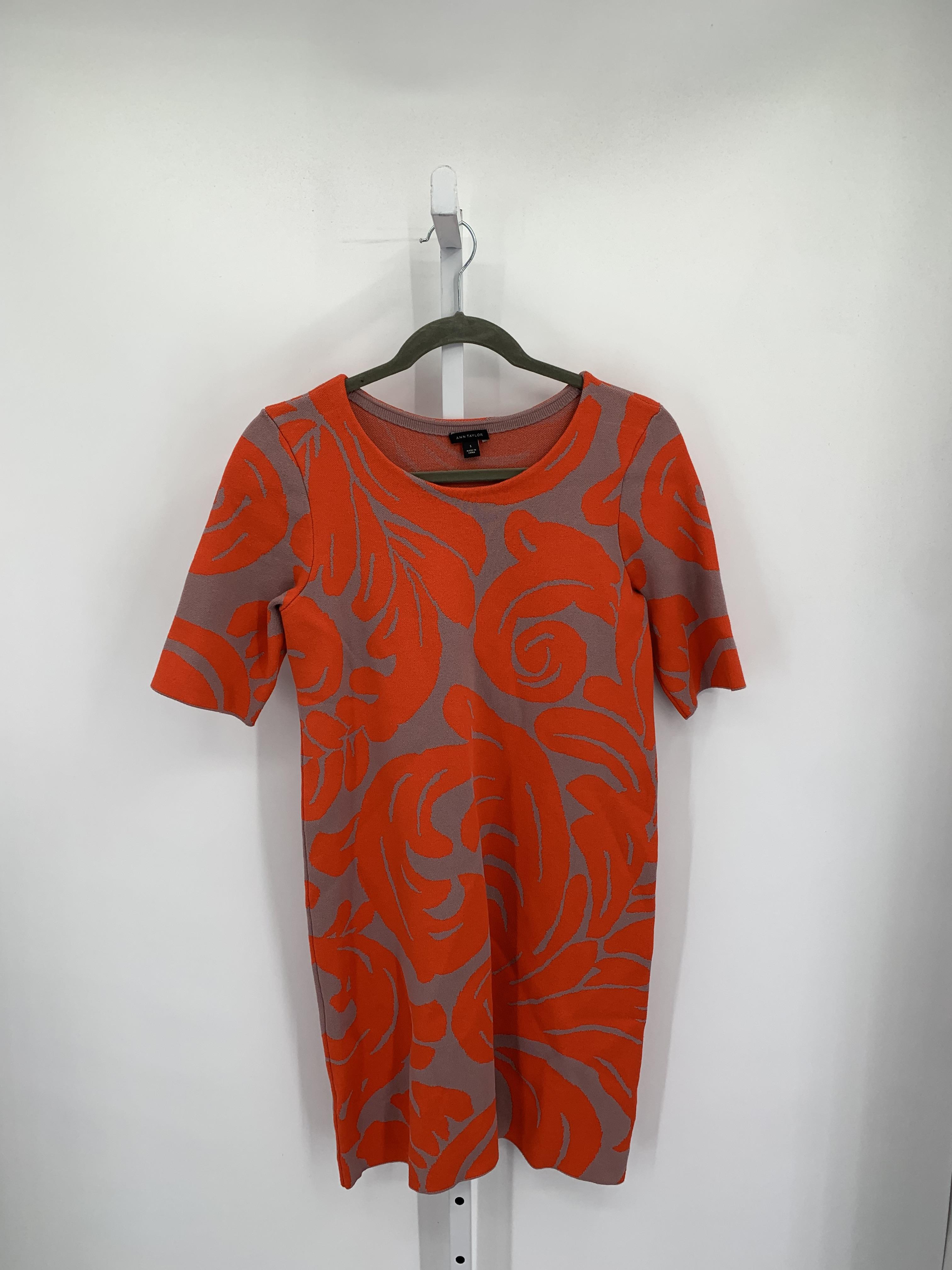 Ann Taylor Size Small Misses Short Sleeve Dress