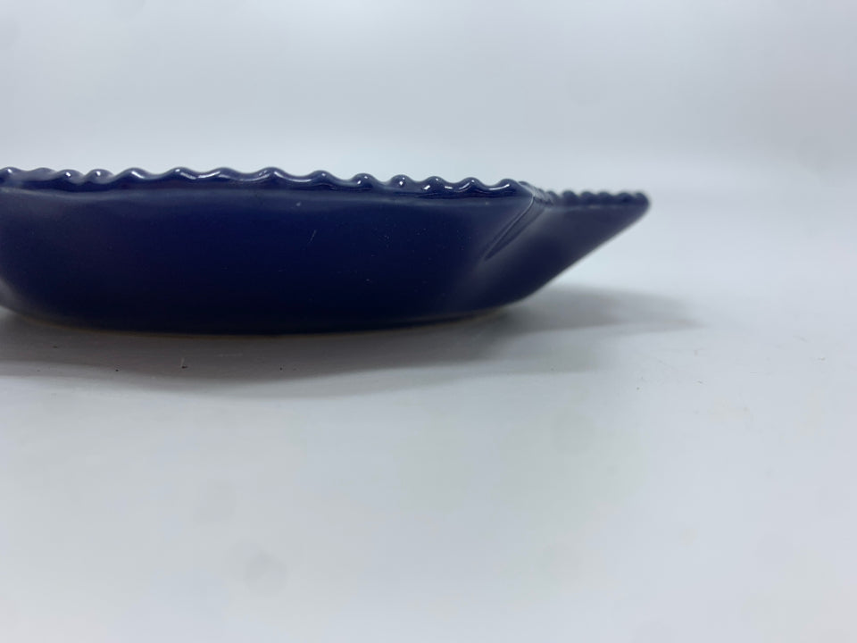 BLUE BEADED EDGE CERAMIC PLATE.
