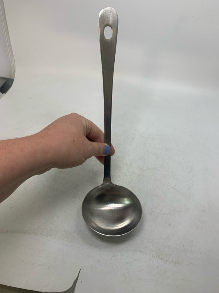 STAINLESS STEEL LADLE.
