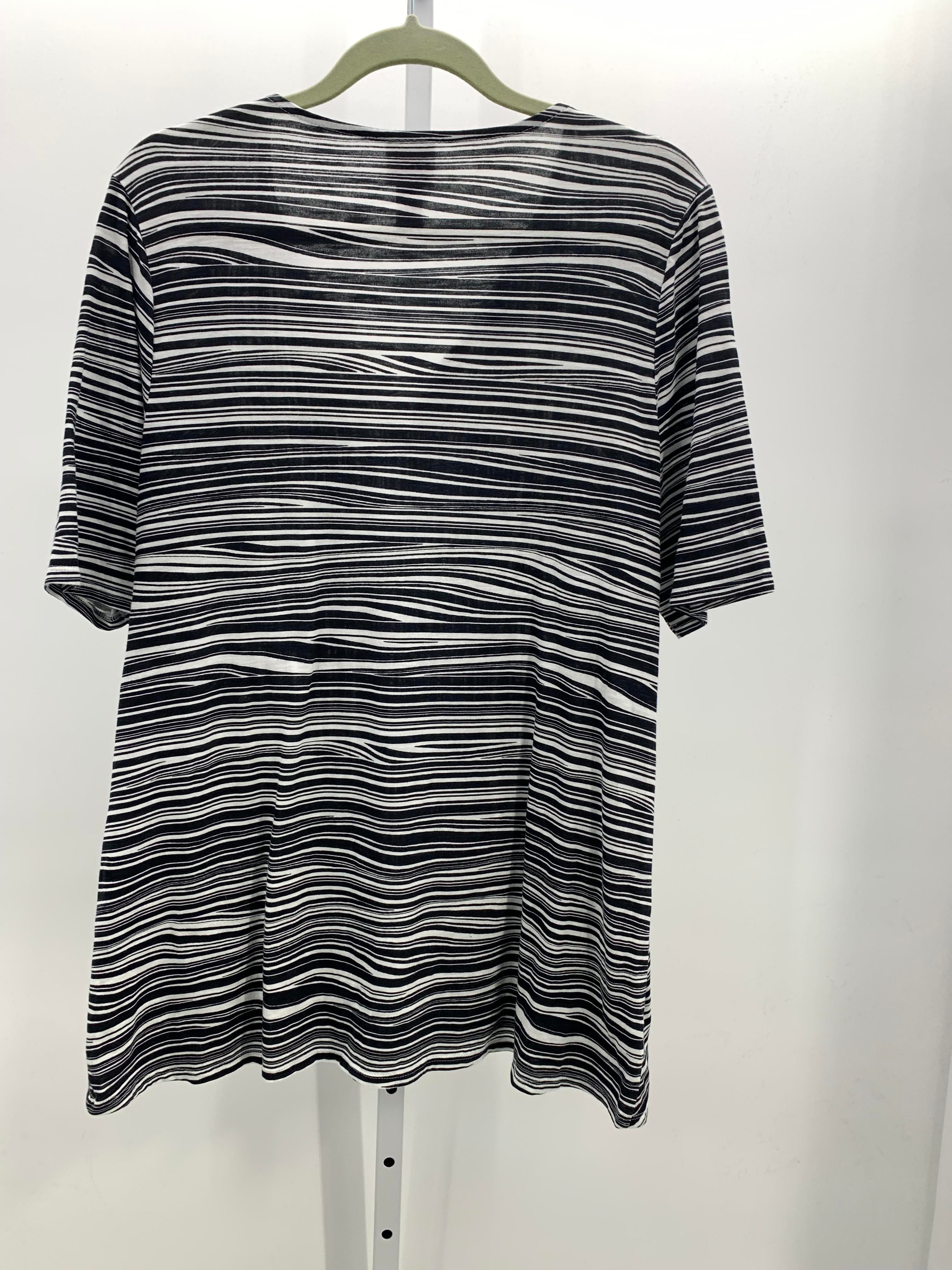 Chico's Size Medium Misses Short Sleeve Shirt