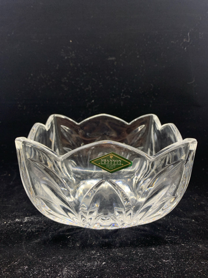 SHANNON CRYSTAL TULIP SHAPED EDGE BOWL.