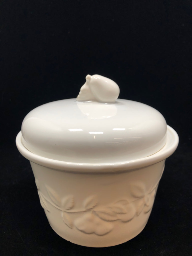 BANDWAGON CERAMIC COVERED CROCK.