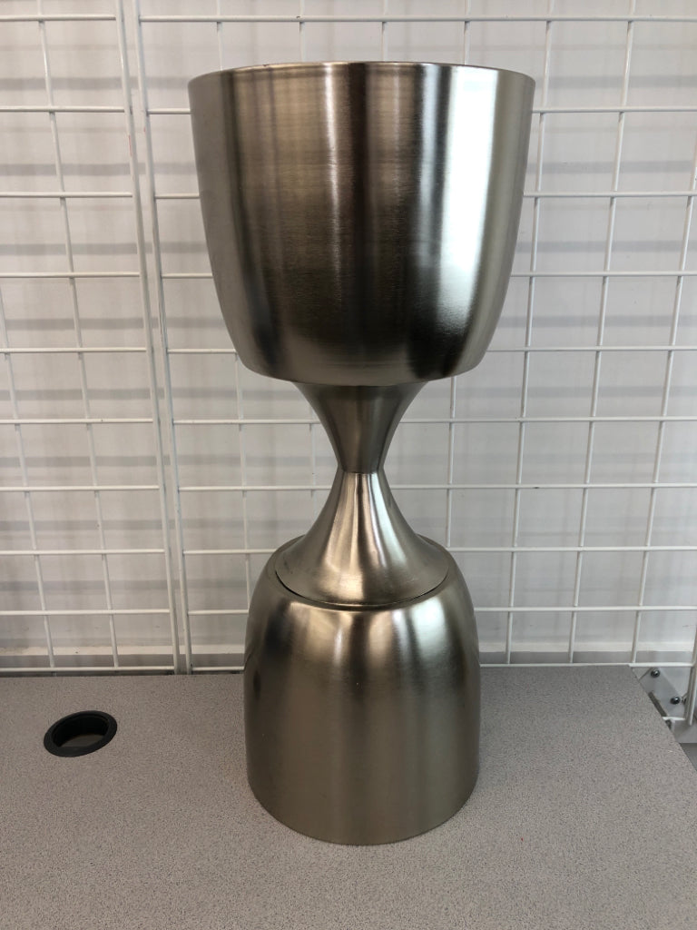 STAINLESS STEEL HOUR GLASS SHAPED PLANTER.