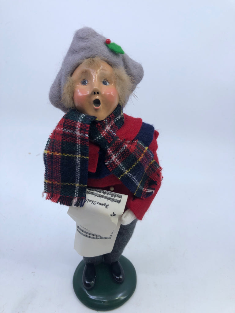BYERS' CHOICE LITTLE BOY W PLAID SCARF-1995.