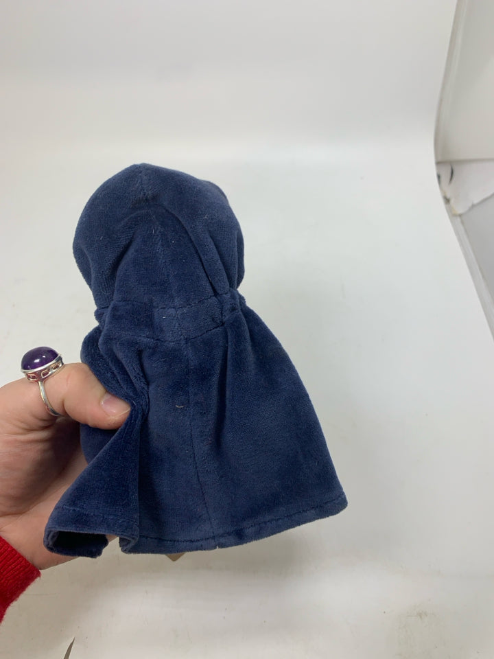 SMALL WHITE BOYDS BEAR W/ NAVY CLOAK.