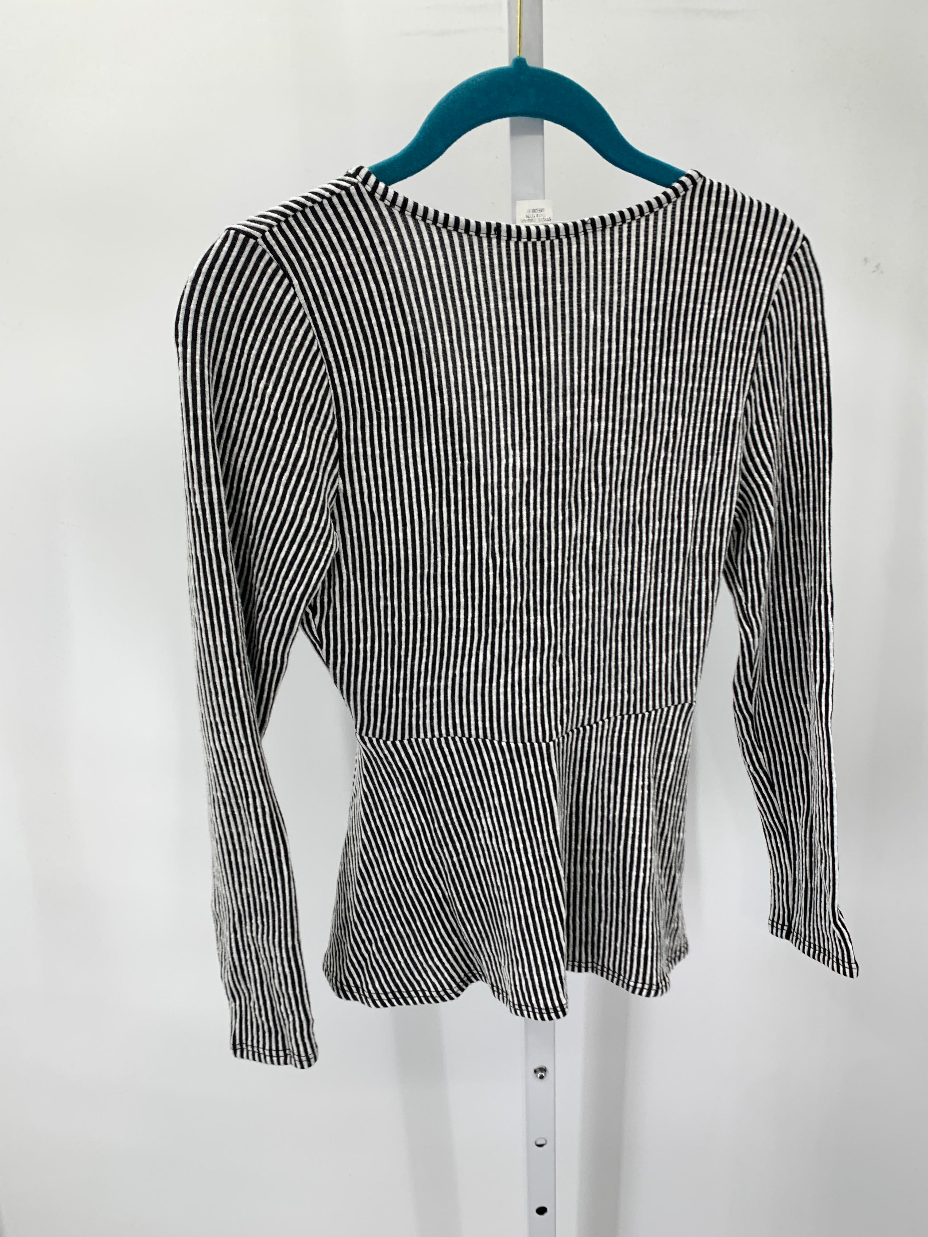 Size Medium Juniors Long Sleeve Shirt