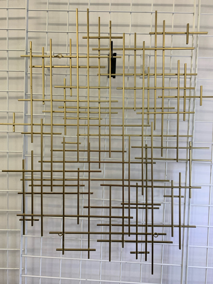 GOLD ABSTRACT WALL HANGING.