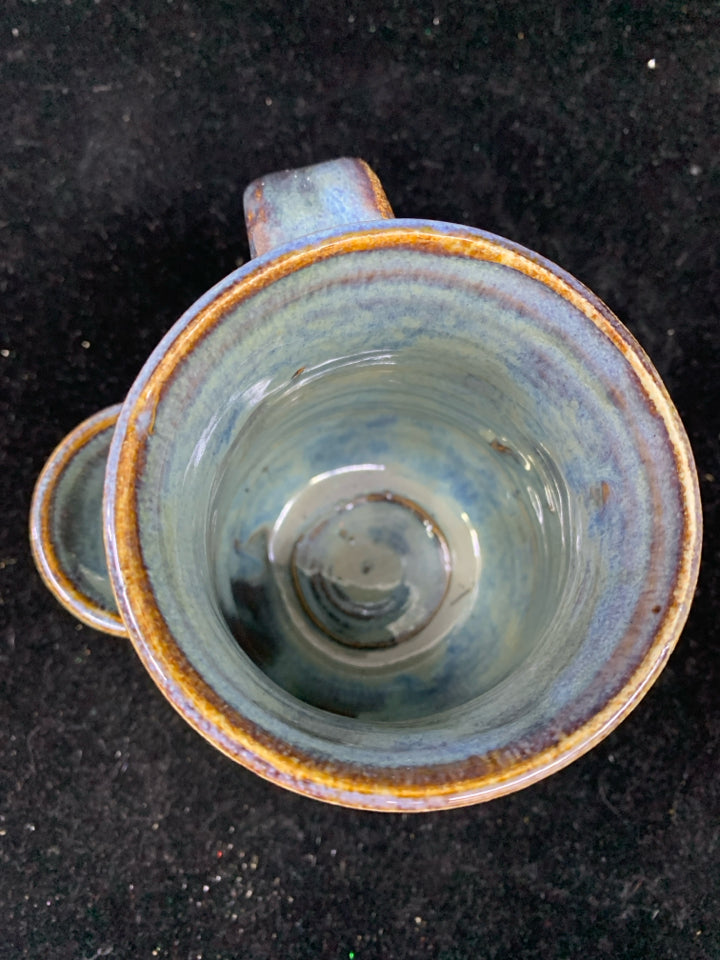 BLUE POTTERY MUG W TEABAG HOLDER.