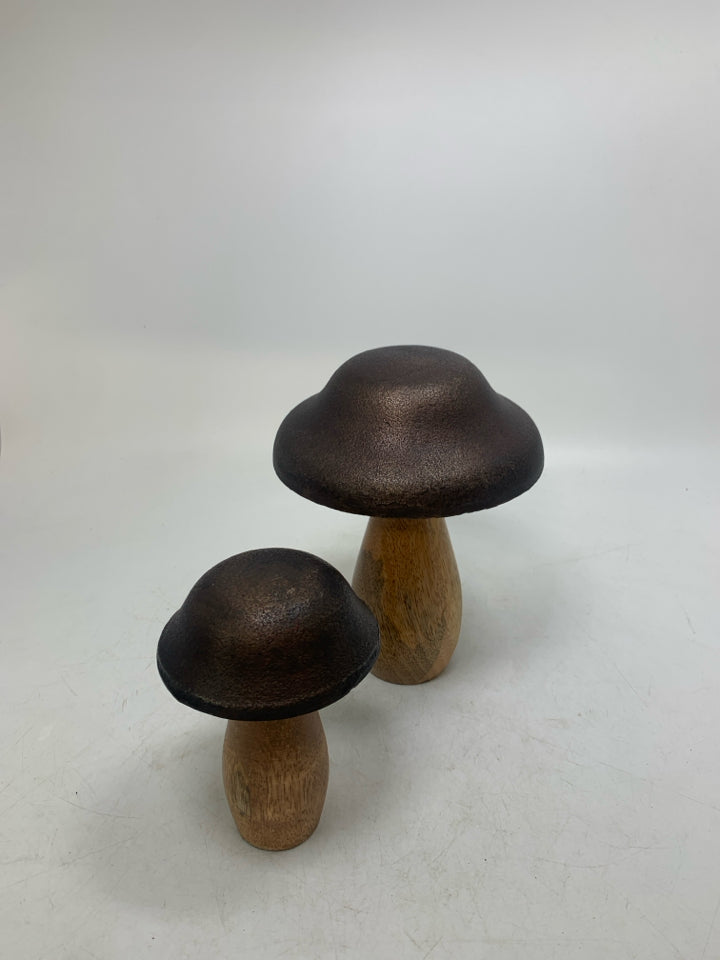 2 WOOD BASE W/ METAL TOP MUSHROOMS DECOR.