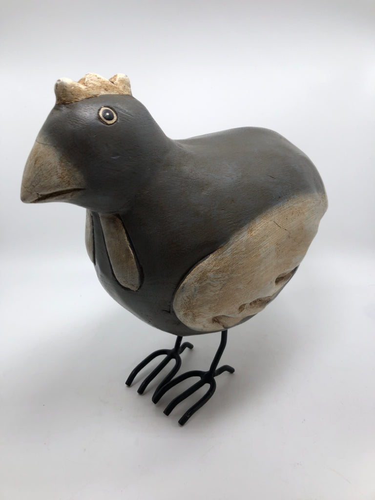 WOODEN GREY CHICKEN DECOR W/METAL LEGS.