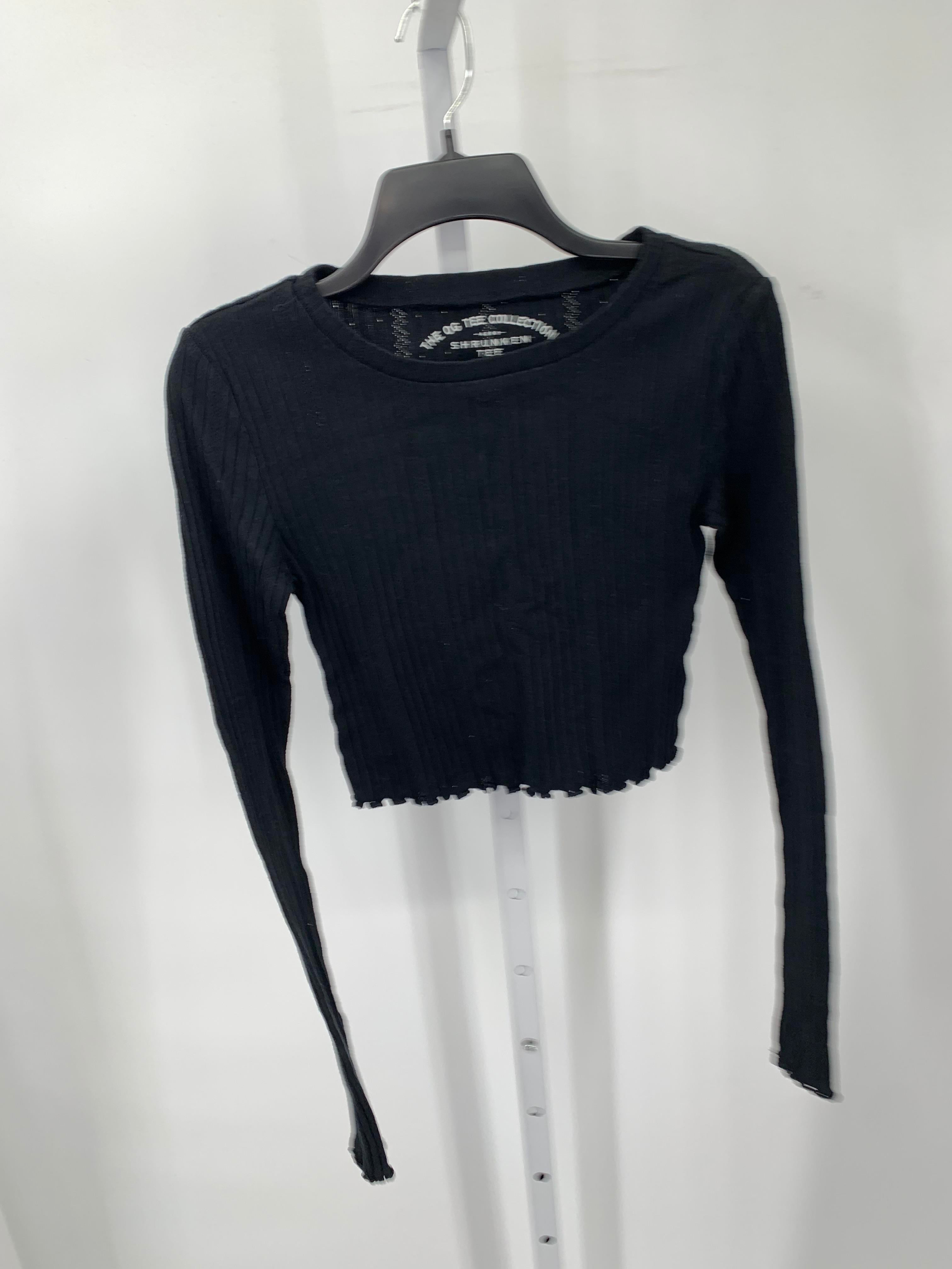 Aero Size Medium Juniors Long Sleeve Shirt