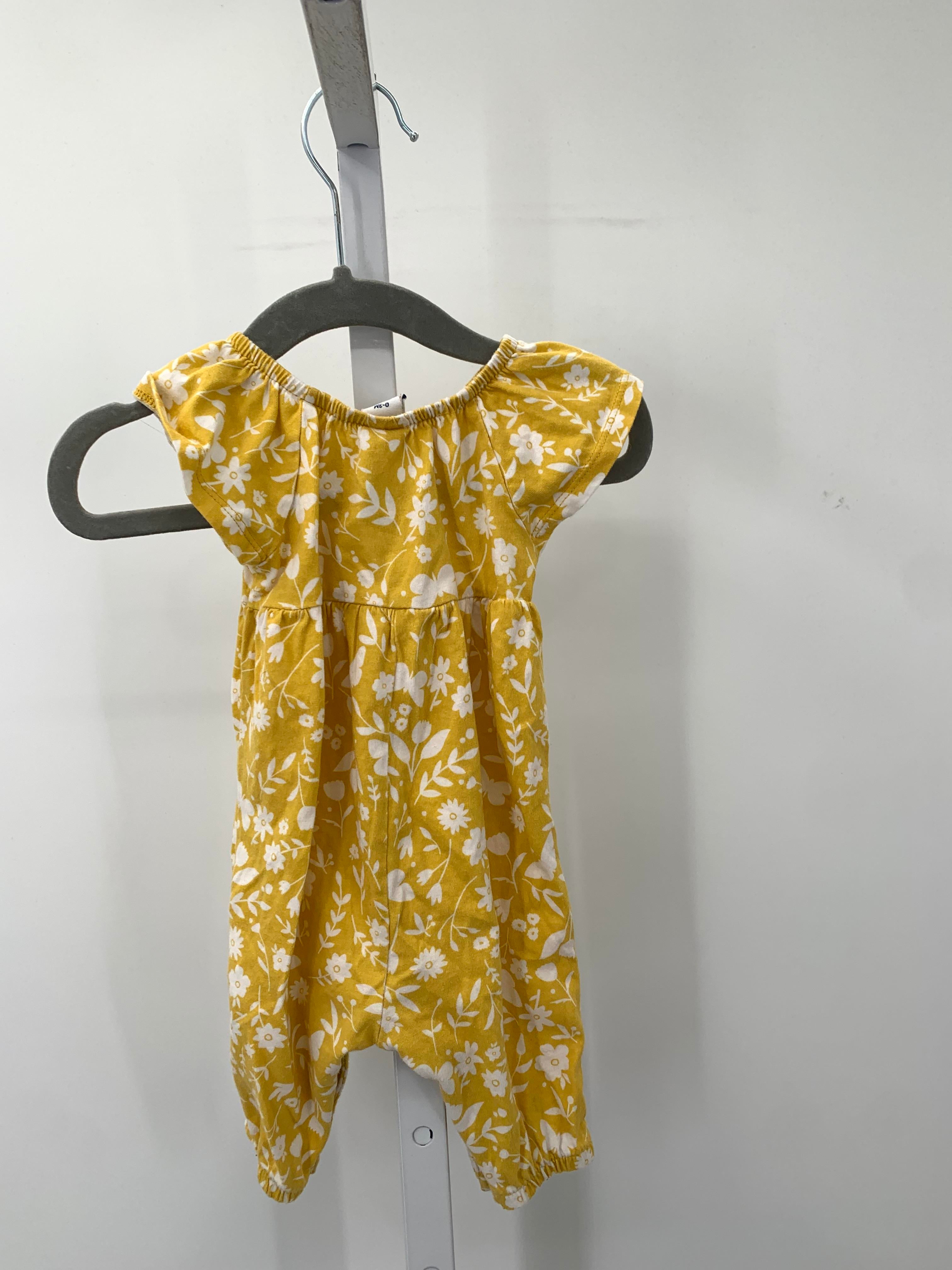 Old Navy Size 0-3 months Girls Short Slv. Romper
