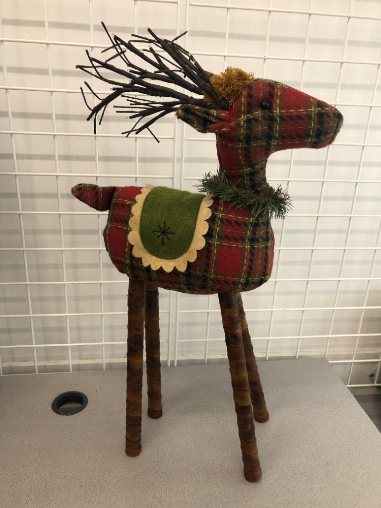 PLAID LIGHT UP REINDEER.