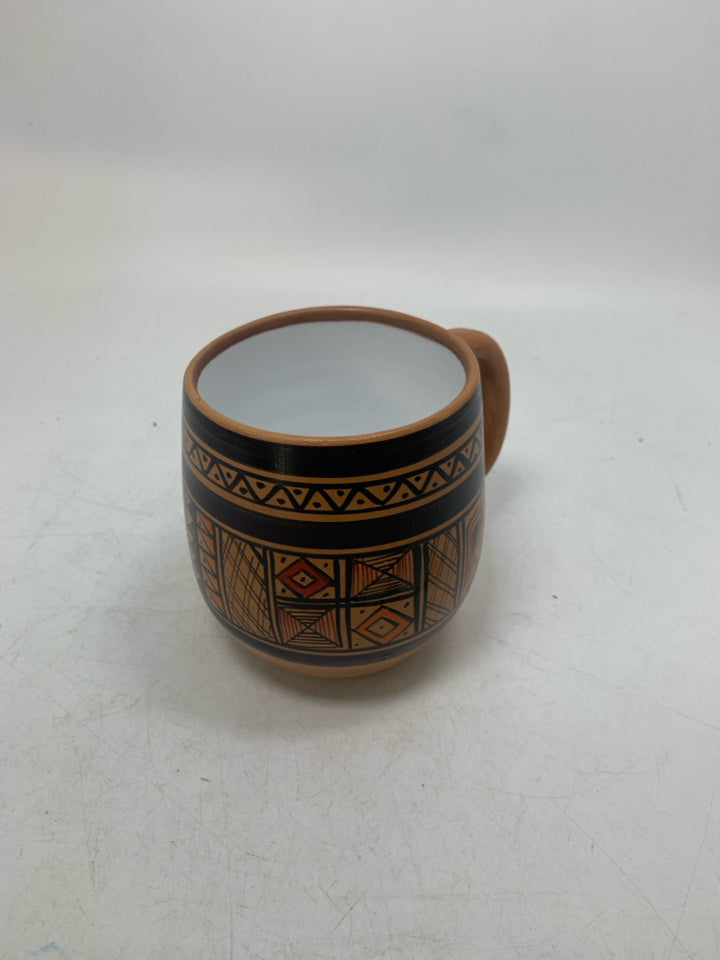 AZTEC PATTERN CERAMIC MUG.