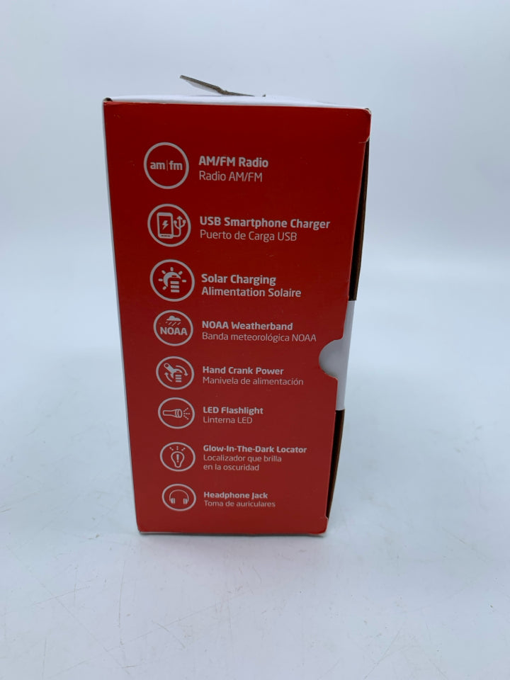 NIB HAND TURNBINE AM/FM WEATHER RADIO.