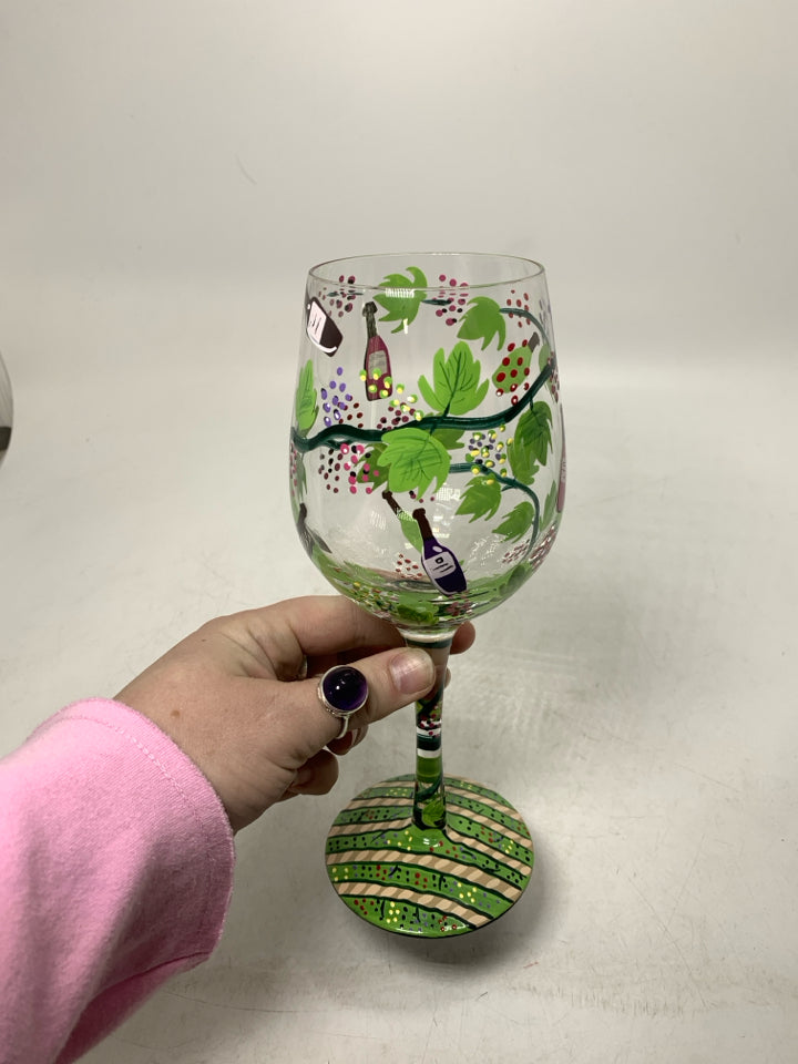 NIB WINE TASTING PAINTED WINE GLASS.