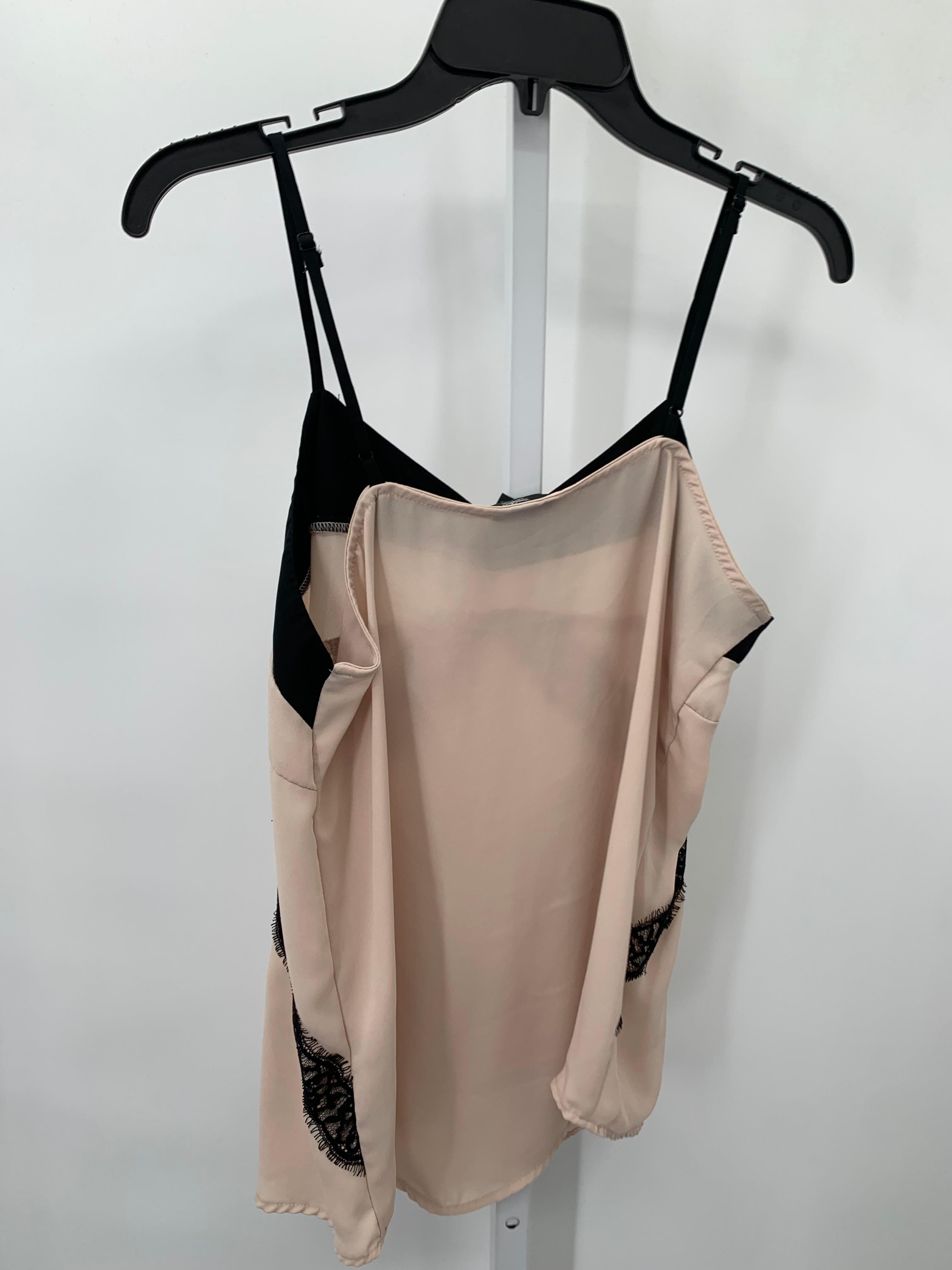Mossimo Size Medium Misses Sleeveless Shirt