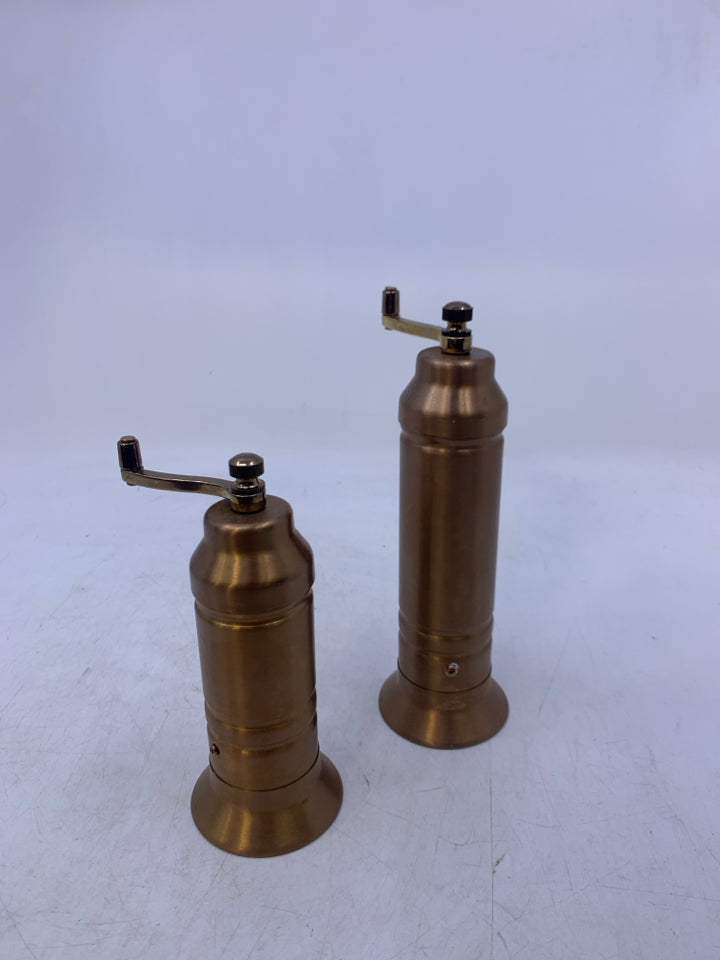2 COPPER COLORED METAL SALT/PEPPER MILLS.