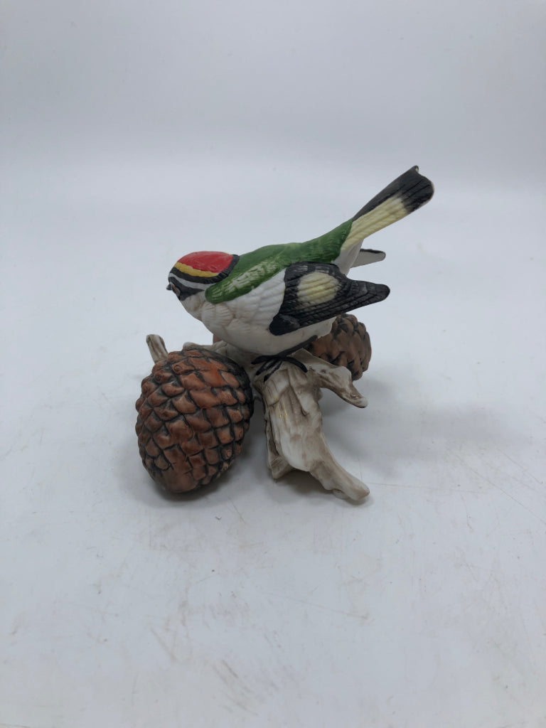 KINGLET BIRD FIGURINE.