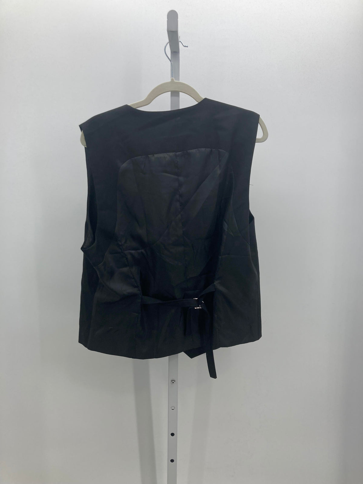 NEW BTN VEST.