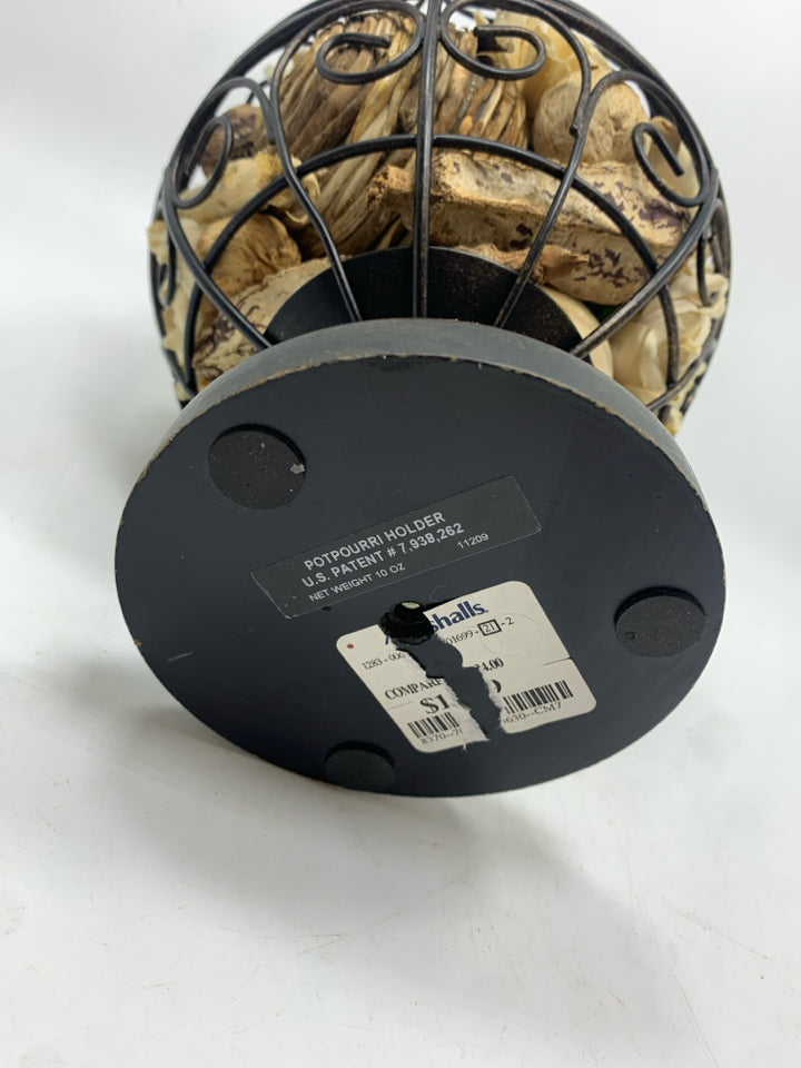 BLACK METAL ROUND CAGE W/POTPOURRI.