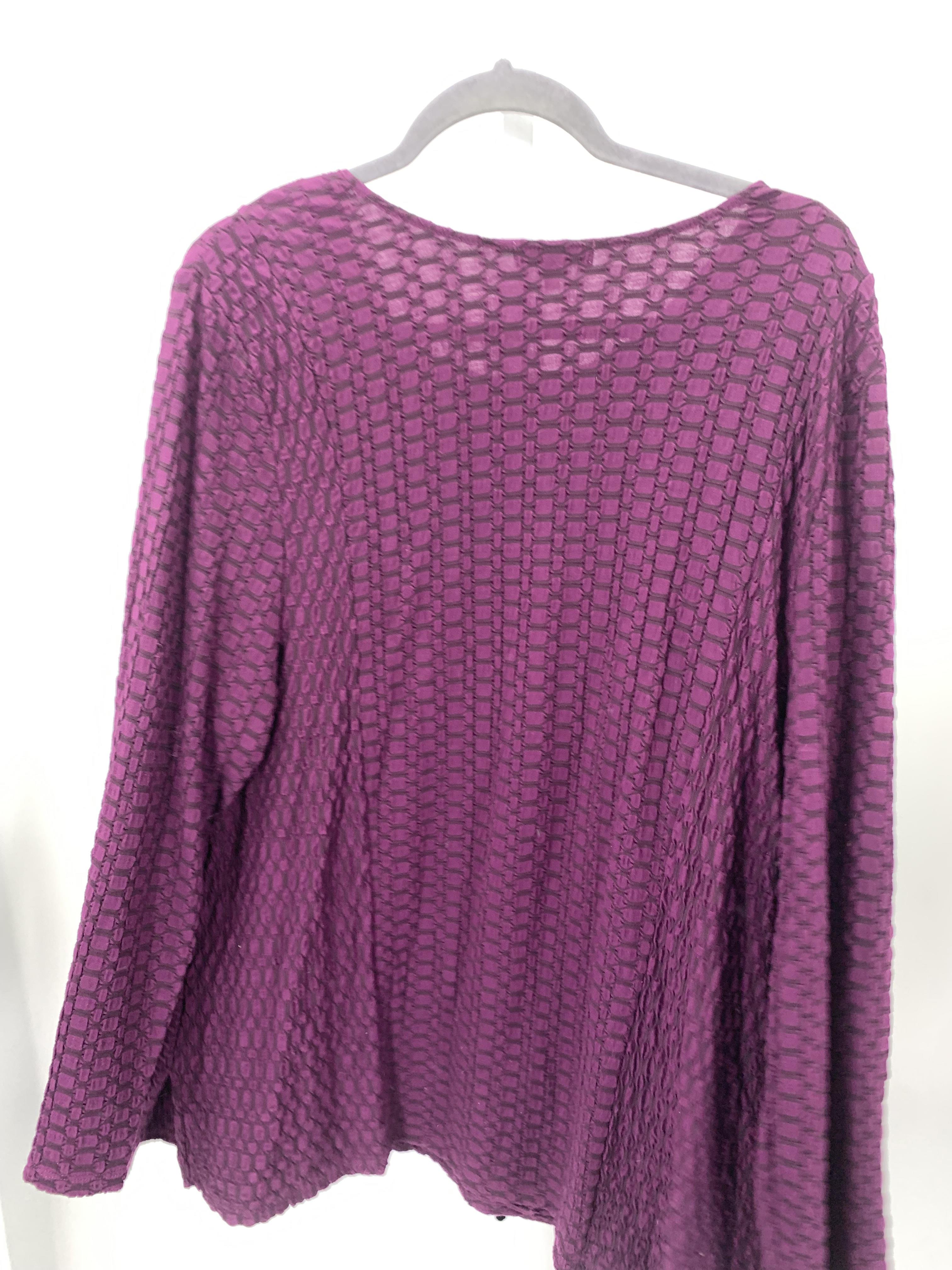 Size Extra Large Misses Long Sleeve Shirt