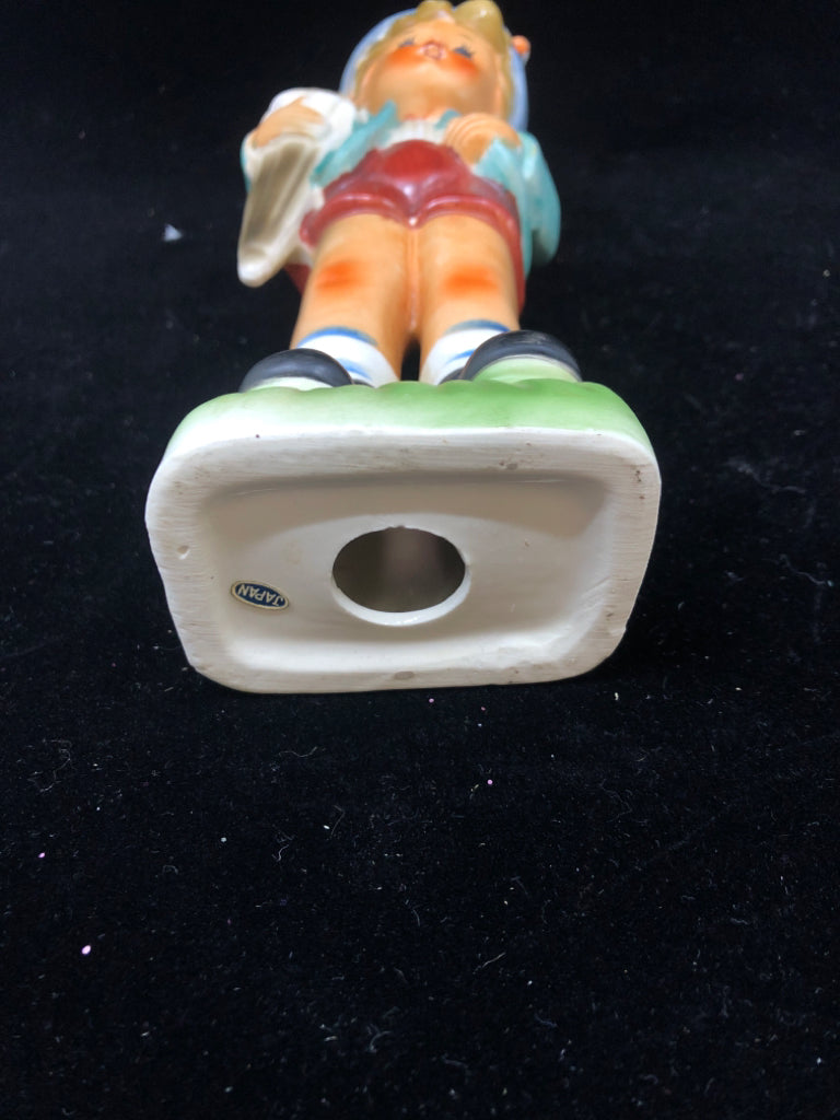 VTG BOY WITH UMBRELLA FIGURINE.