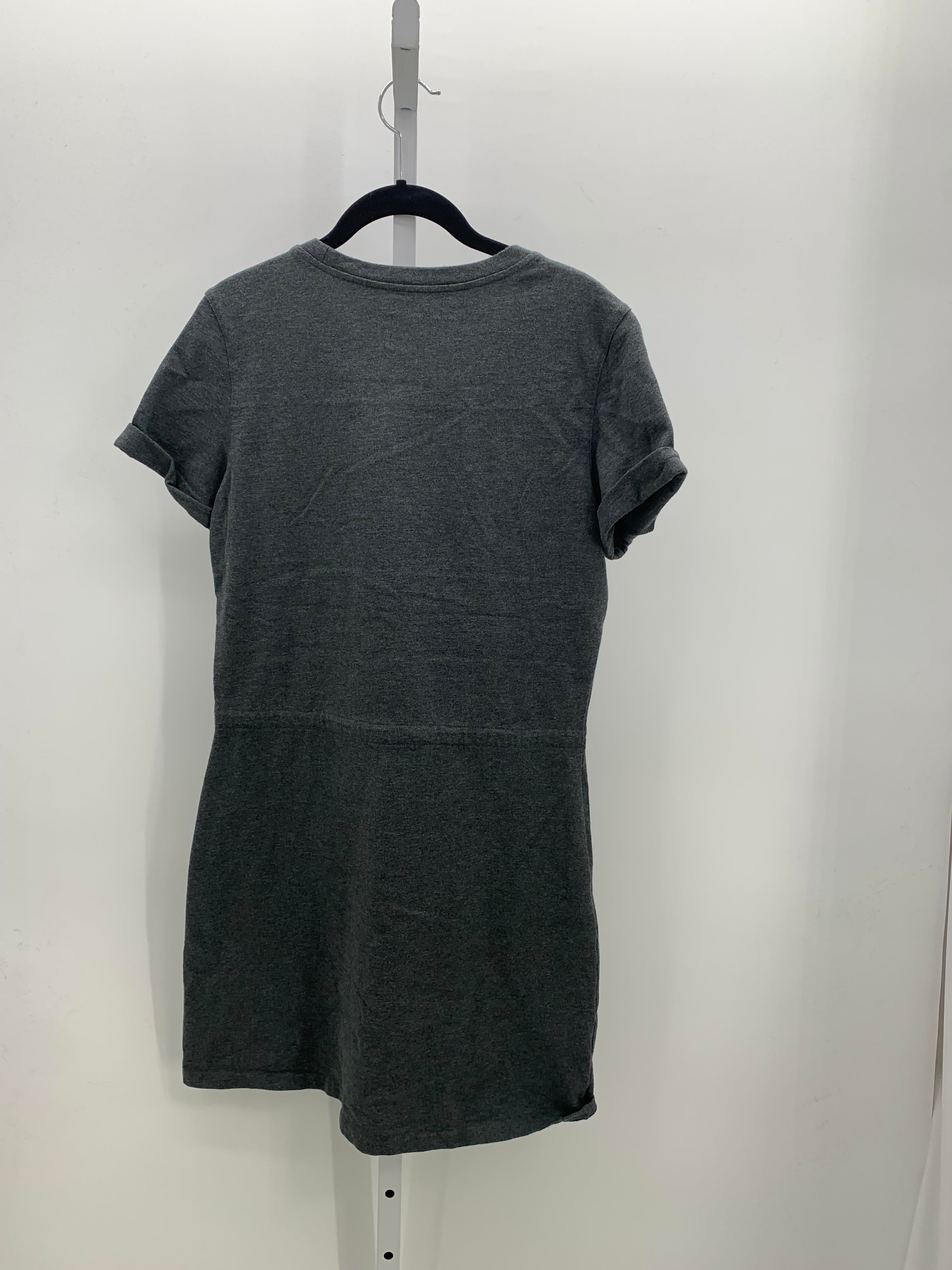 Size Medium Misses Short Sleeve Dress