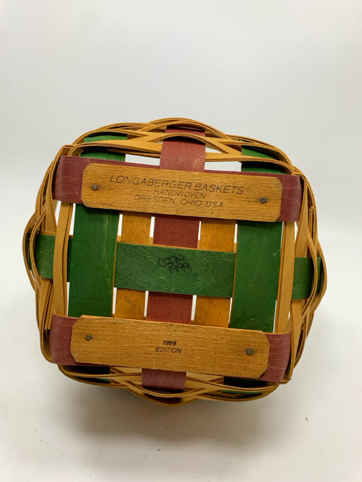 1999 GREEN & RED DETAIL BASKET W/HANDLE.