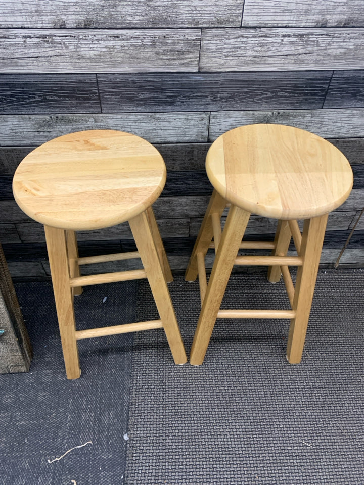 2 BLONDE STOOLS.
