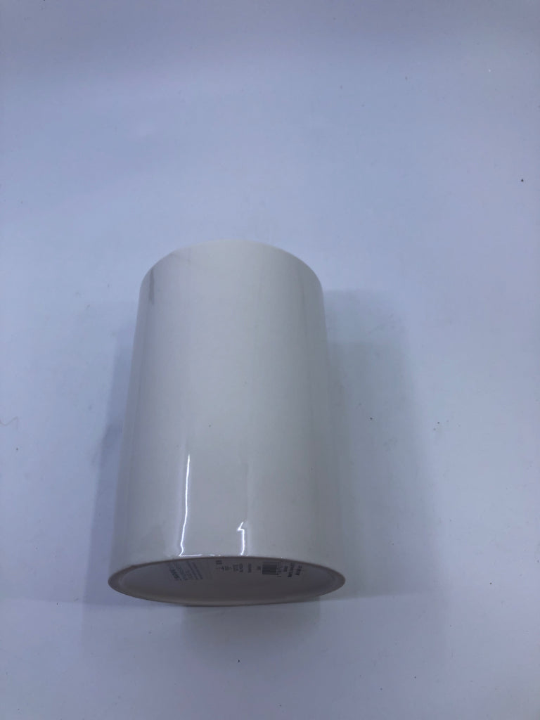 WHITE CHEER SNOWFLAKE CANDLE HOLDER.