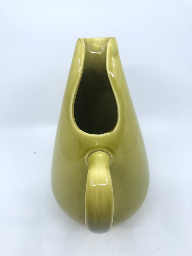 VTG GREEN POTTERY PITCHER W/ LONG SPOUT.