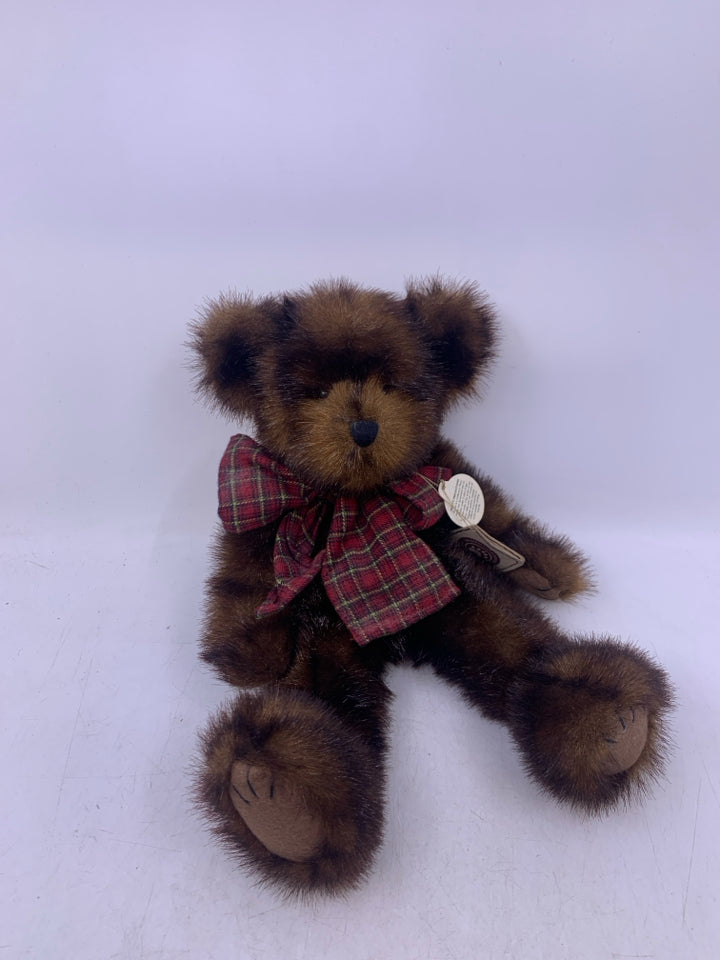 DARK BROWN BEAR W/ MAROON PLAID BOW BOYDS BEAR.