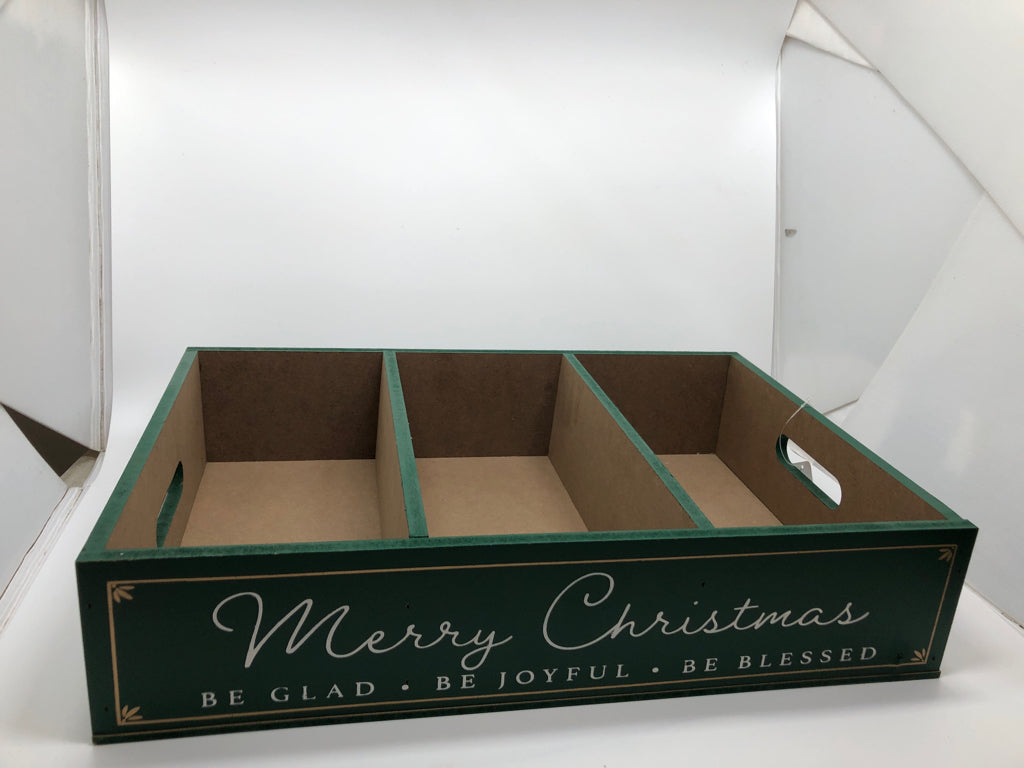 NWT DIVIDED CHRISTMAS TRAY.