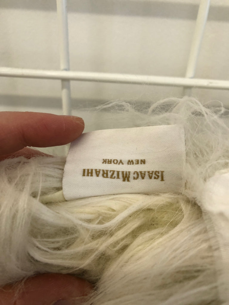 LARGE WHITE FAUX FUR PILLOW.