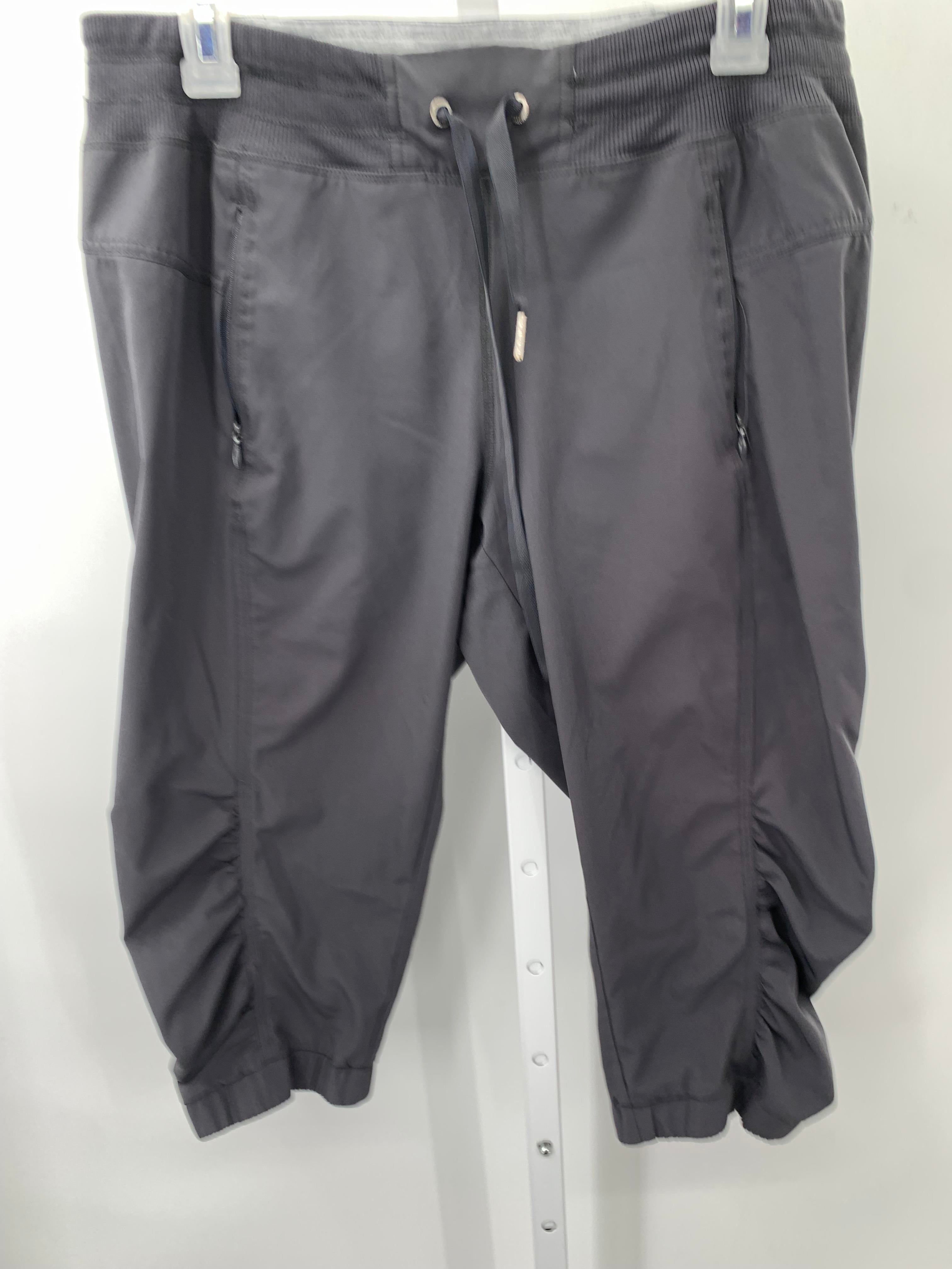 Calvin Klein Size Medium Misses Capri Pants