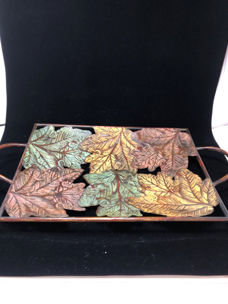 EMBOSSED LEAF TRAY.