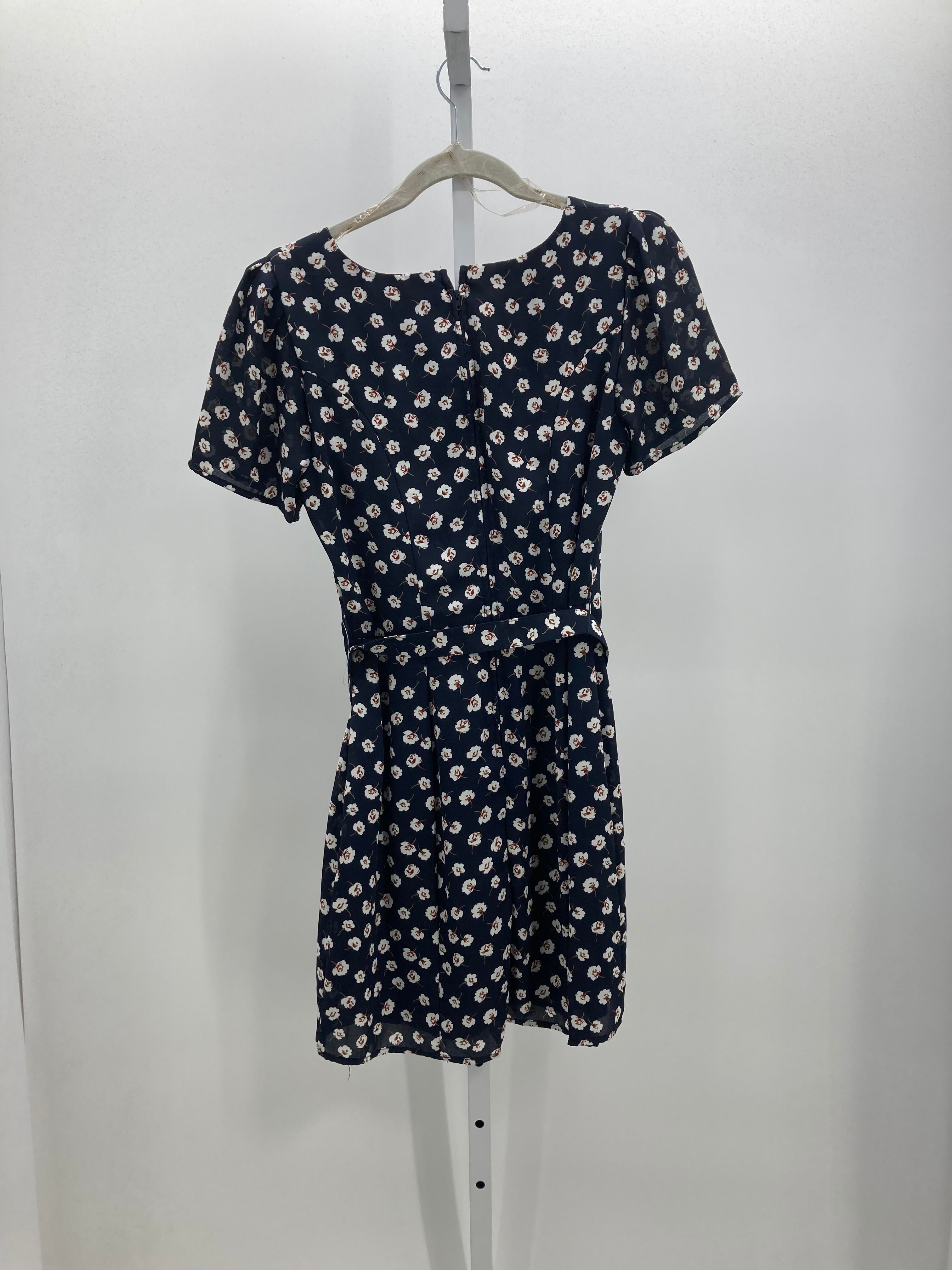 Trixxi Size Medium Juniors Short Sleeve Dress